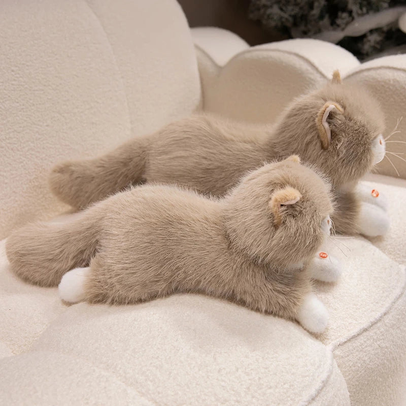 Peluche chat Réaliste Ronronne