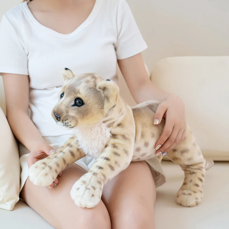 Peluche lion Réaliste