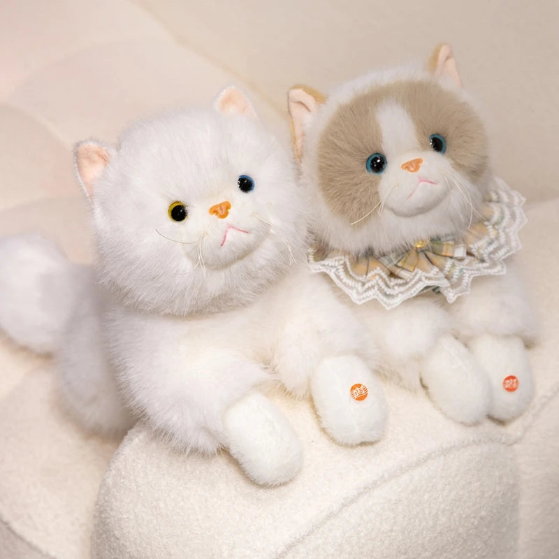 Peluche chat Réaliste Ronronne